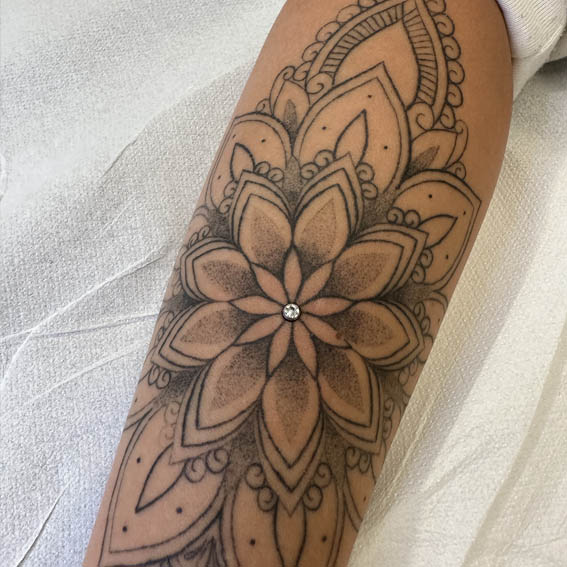 liberarte-negozio-lecco-tattoo-tatuaggi-piercer-elisa-gallery