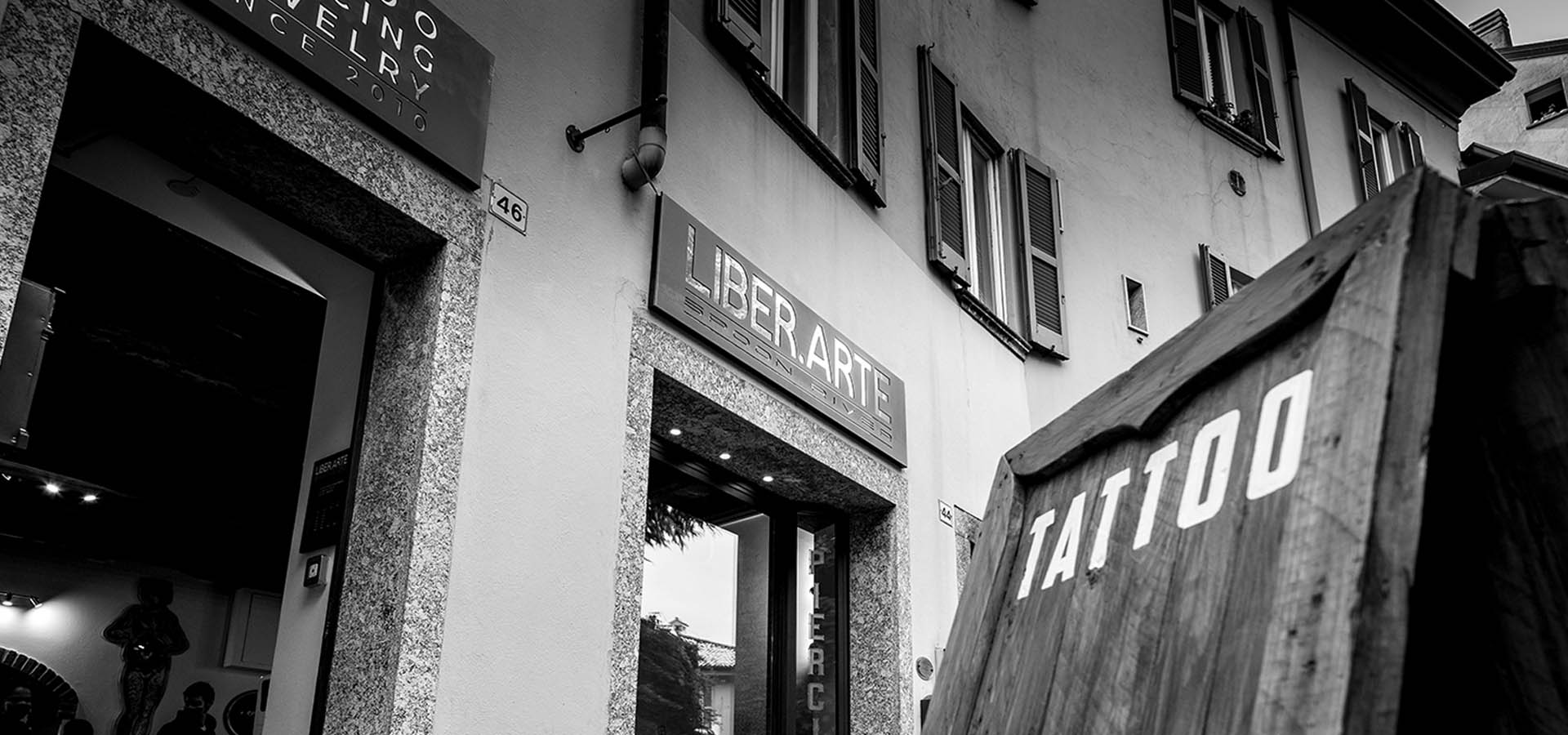 liberarte-negozio-studio-lecco-tattoo-tatuaggi-piercing